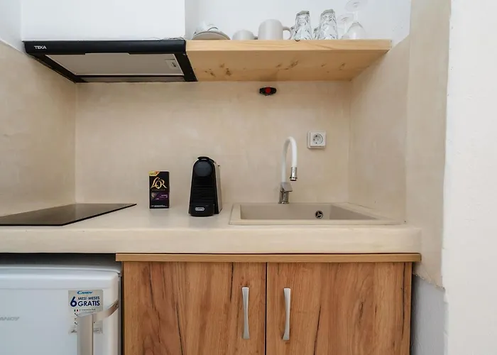 Celestial Seaview - Vilma